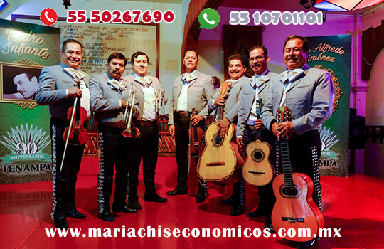 Mariachis económicos en Coacalco
